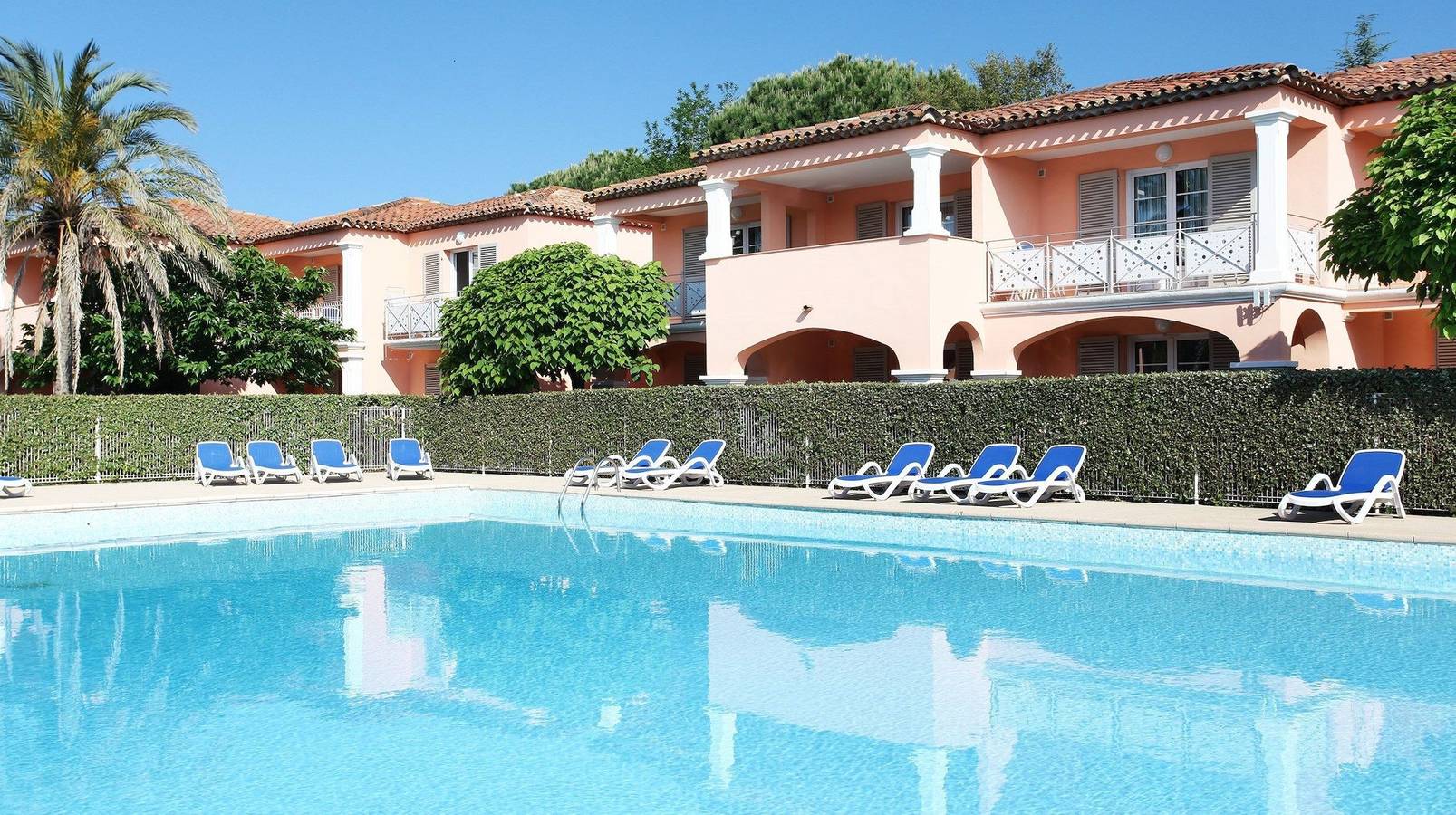 Vacation Rental for 6 Guests in Grimaud, Draguignan region