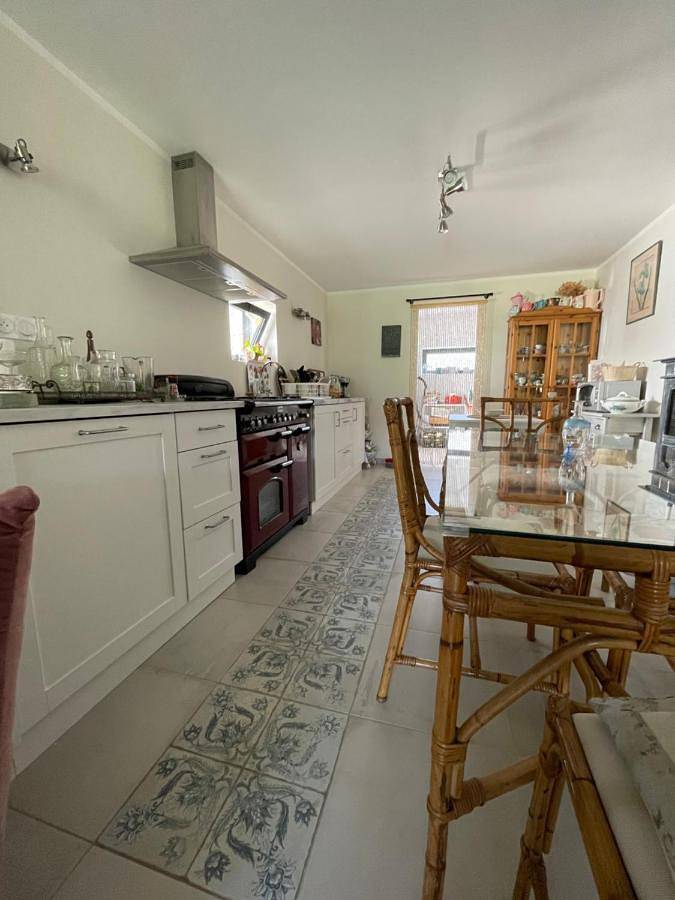 Appartement de vacances pour 5 personnes, avec piscine et jardin