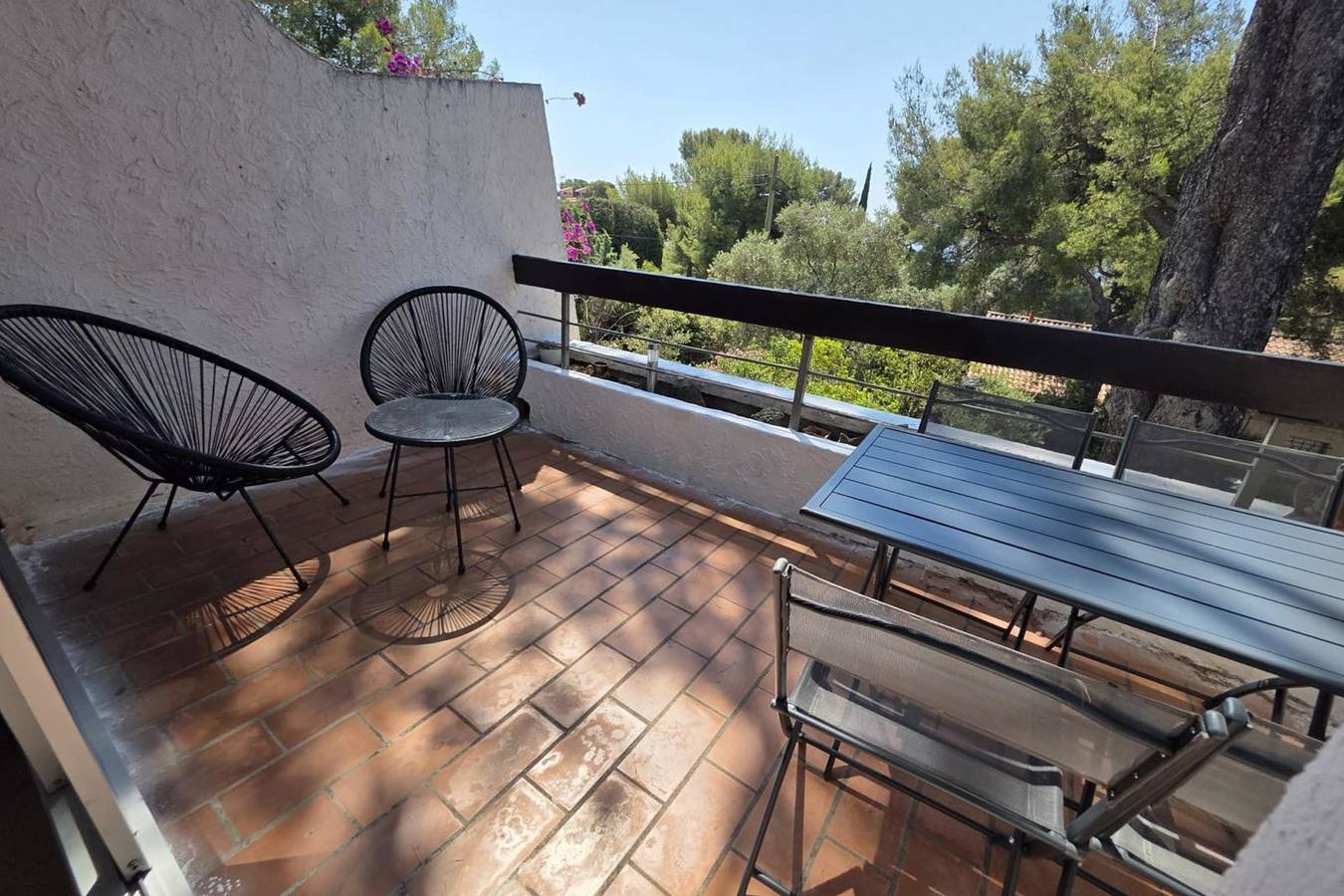 Estudio entero, Bright studio in residence with swimming pool in La Ciotat, Marsella region