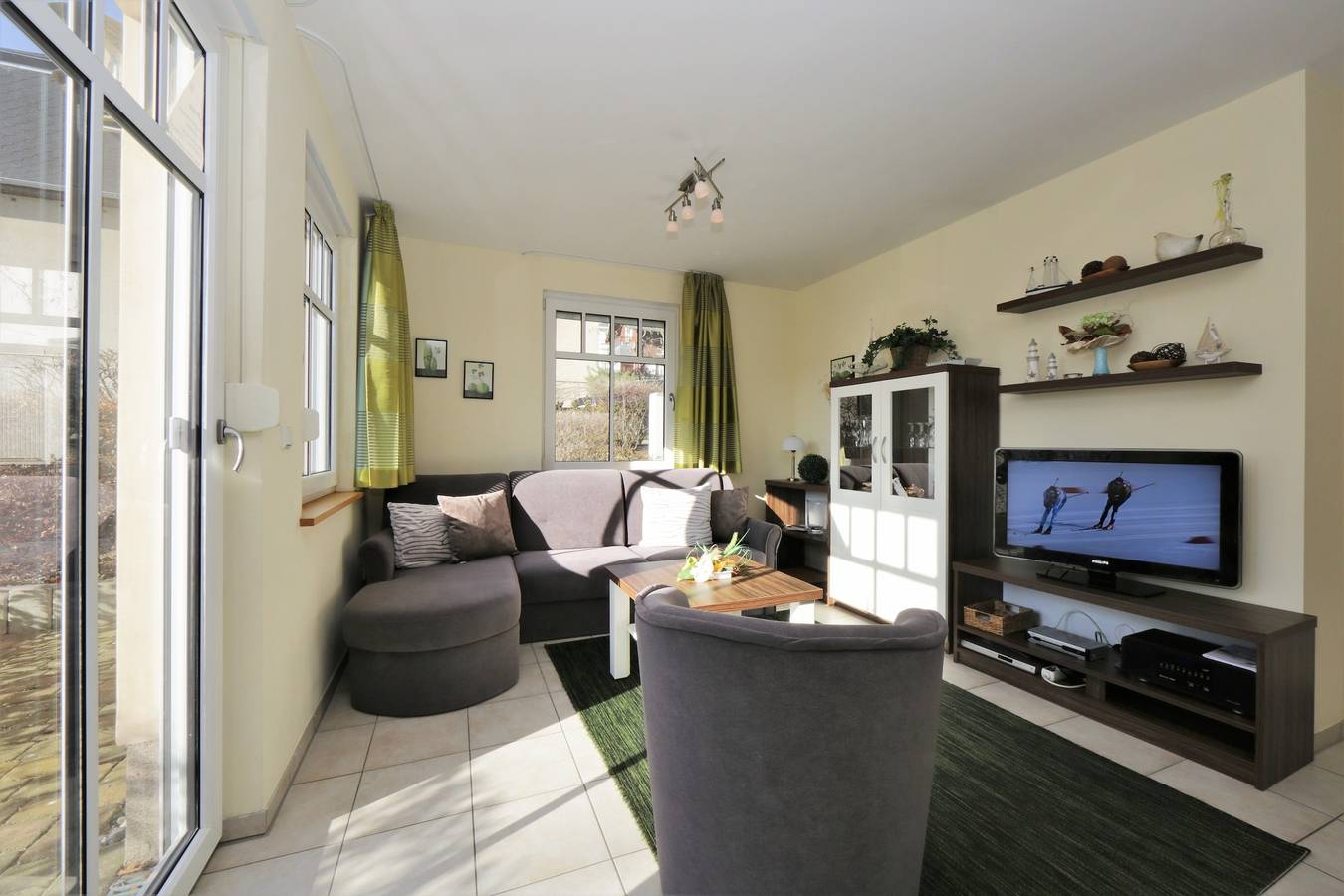 Appartement de vacances entier, (Brise) Neue Villa Ernst App. 01 in Bansin, Heringsdorf
