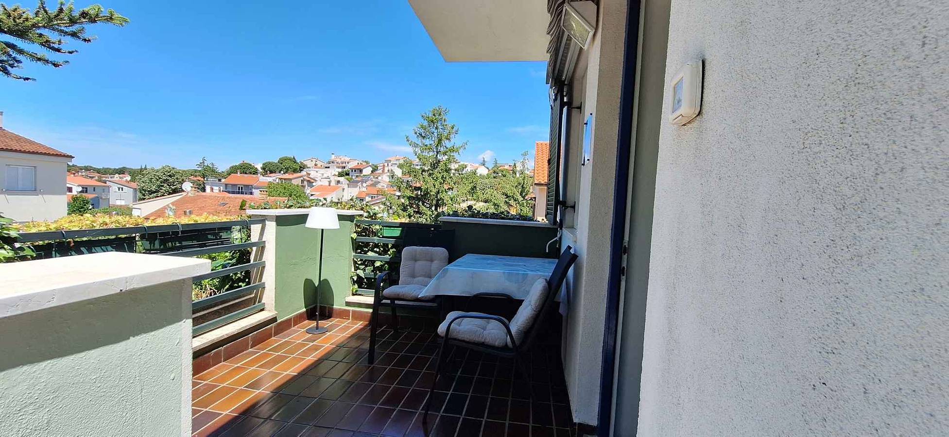 Ganze Ferienwohnung, Ferienwohnung 300 m zum Strand  in Pjescana Uvala, Südküste Istrien