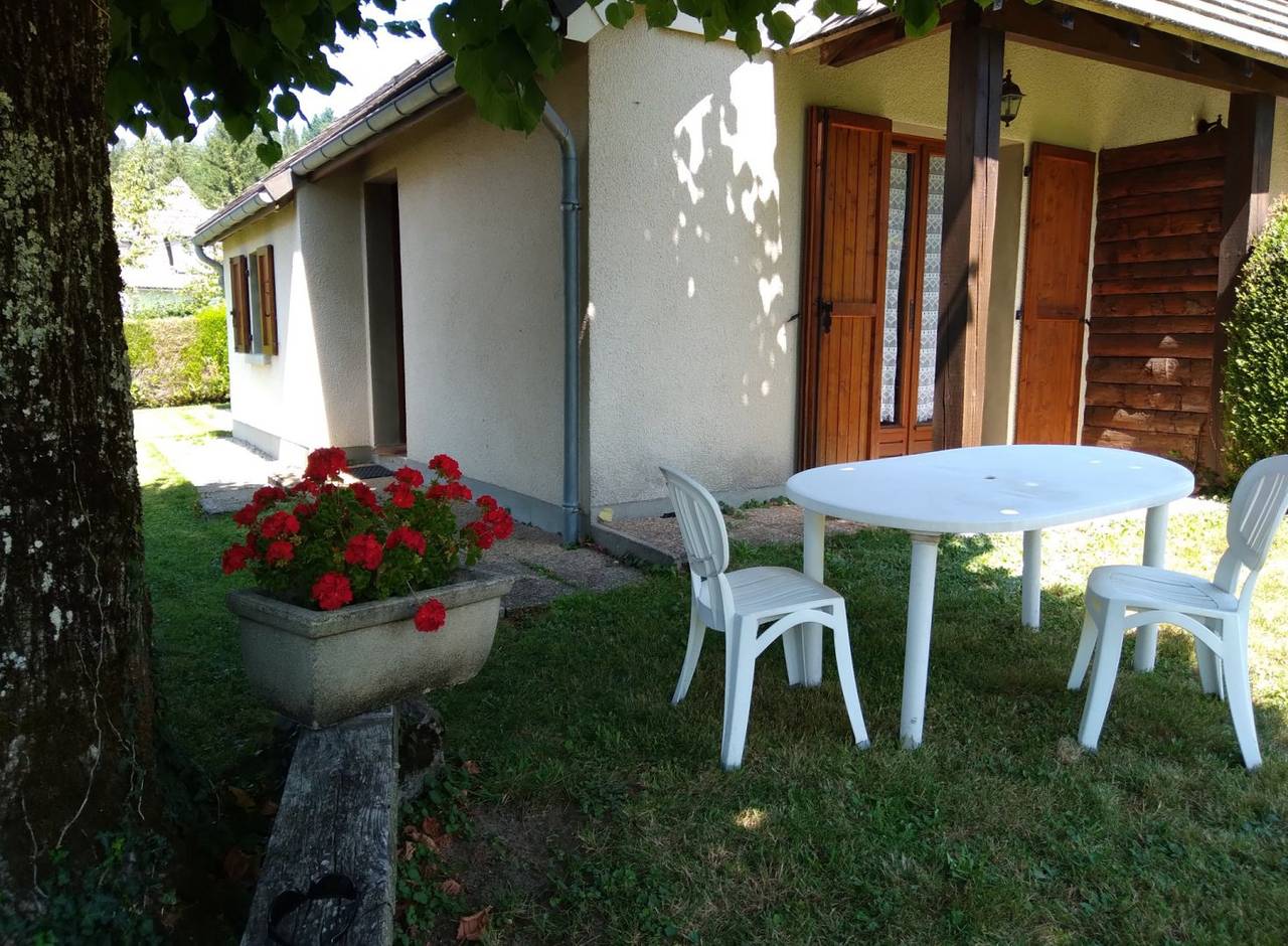 Maison/Chalet in Vic-sur-Cère, Région d'Aurillac