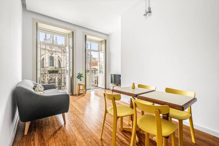 Entire apartment, Apartment 'Hungarian Biscuits Historic Center' with Balcony, Wi-Fi and Air Conditioning in Vitória (Porto), Porto