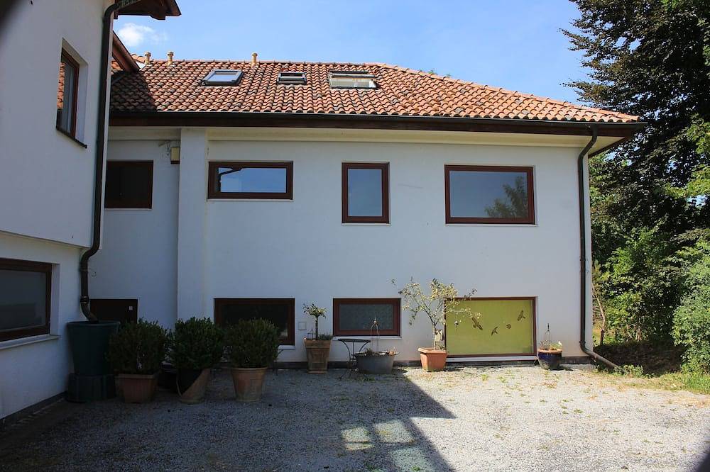 Ganze Wohnung, Ferien im Frau - Holle - Land, direkt in der Natur gelegen. in Meißner, Werra-Meißner-Kreis