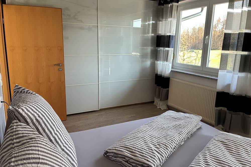 Ganze Wohnung, Helle Ferienwohnung im Bodenseehinterland in Markdorf, Bodenseekreis