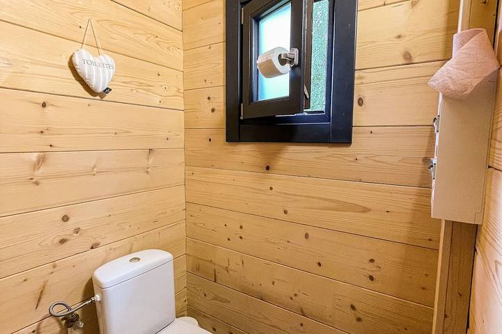 Gîte pour 4 personnes, avec terrasse, animaux acceptés dans Neuvéglise-sur-Truyère - 4