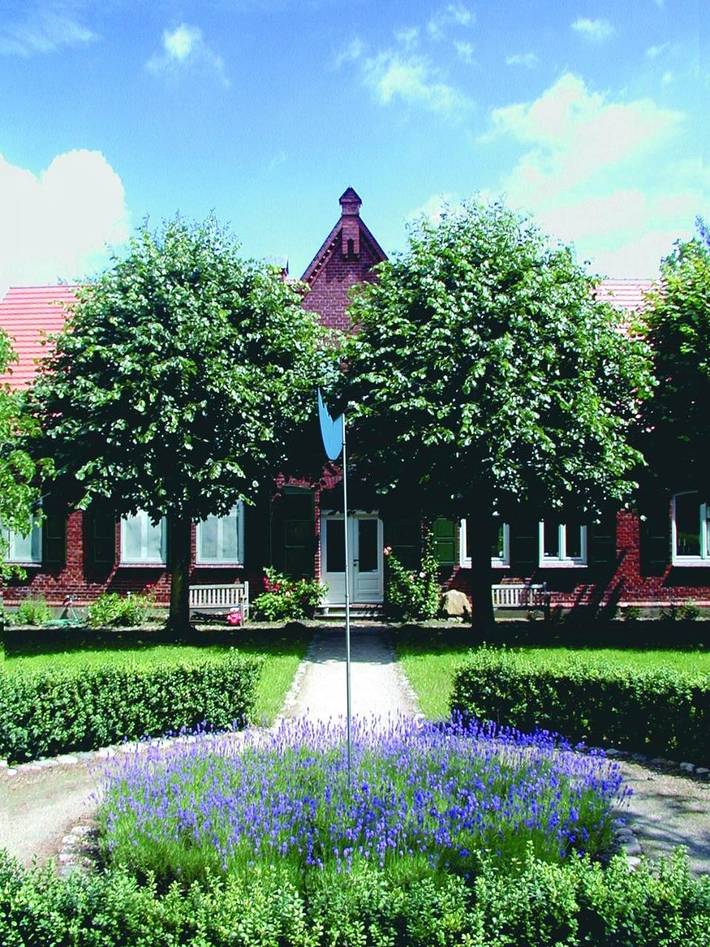 Hotel für 3 Personen, mit Terrasse und Whirlpool sowie Garten und Pool in Zurow - 2