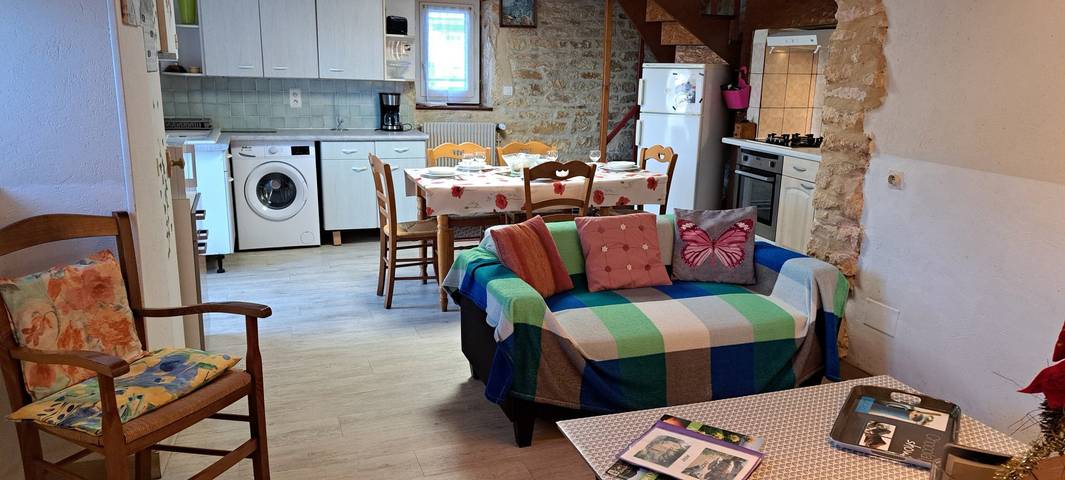 Gîte pour 5 personnes, avec terrasse et jardin à Groléjac - 4