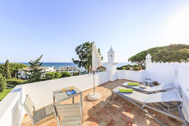 Villa pour 4 personnes, avec jardin et terrasse dans Vale do Lobo