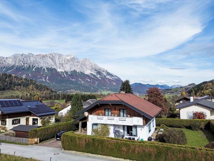 Ferienwohnung für 5 Personen, mit Balkon und Garten sowie Ausblick