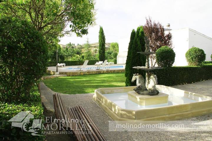 Casa rural para 2 personas, con vistas además de jardín y piscina, Se admiten mascotas en Galera  - 3