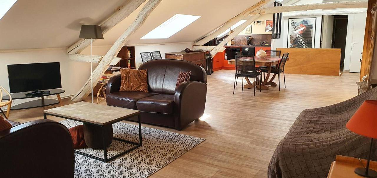 Appartement entier, Appartement De Charme Au Coeur De Nevers in Nevers, Nièvre