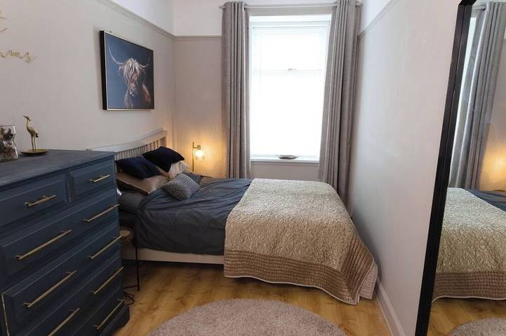 Ganze Wohnung, Cosy 1-Bedroom Flat, Walk to Beaches in Troon, Firth Of Clyde