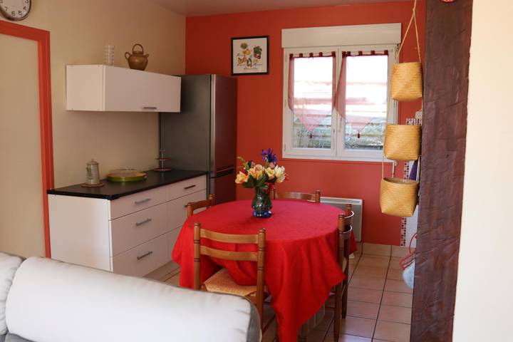 Gîte pour 4 personnes, avec jardin et terrasse