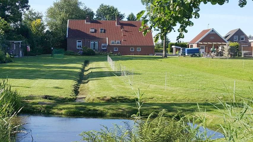 Ferienwohnung für 4 Personen, mit Terrasse und Garten sowie Seeblick und Ausblick in Ihlow - 4