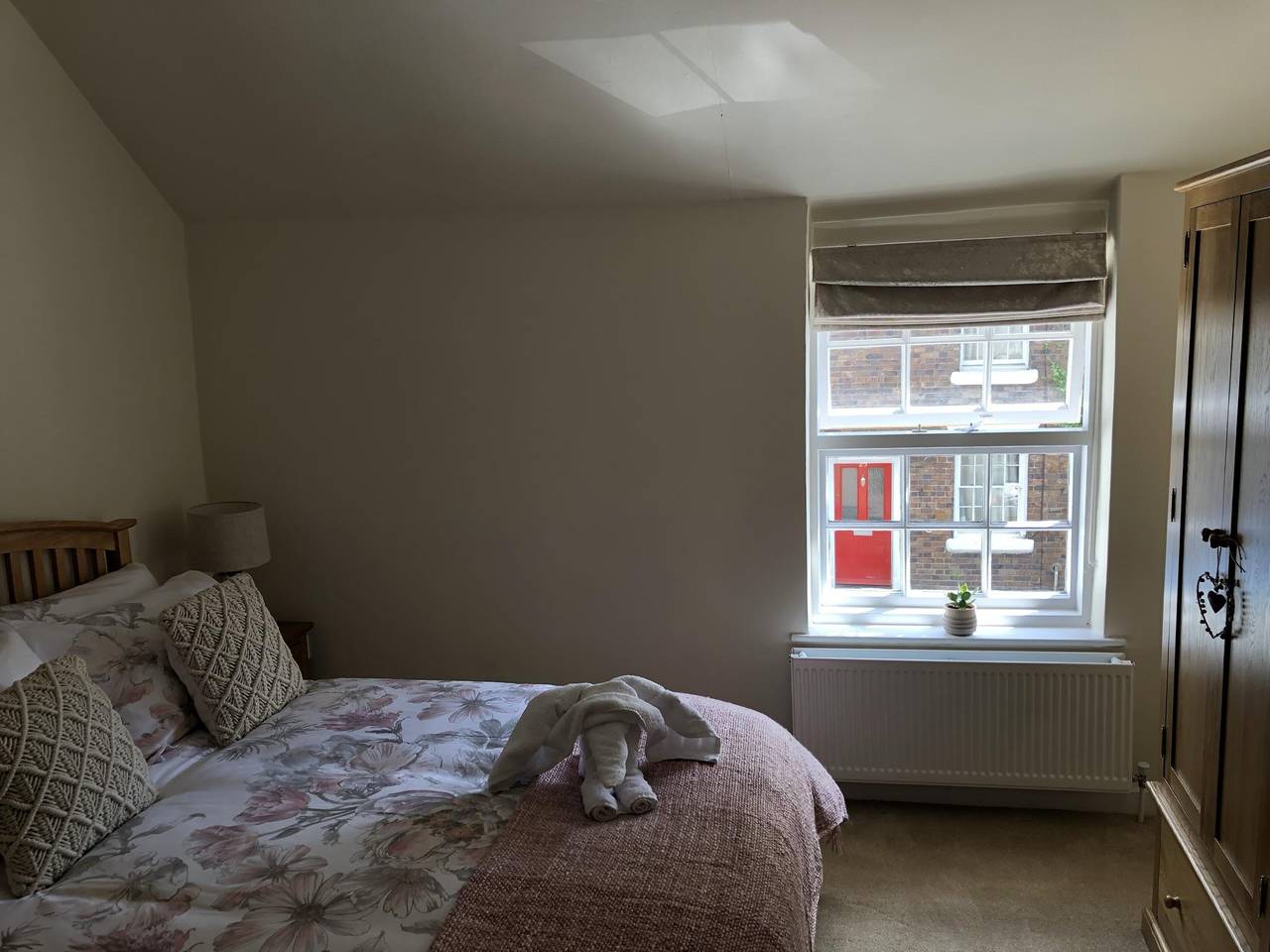 2 Bed Cottage - Sleeps 4 - Parking - Wifi in Bridgnorth, Shropshire