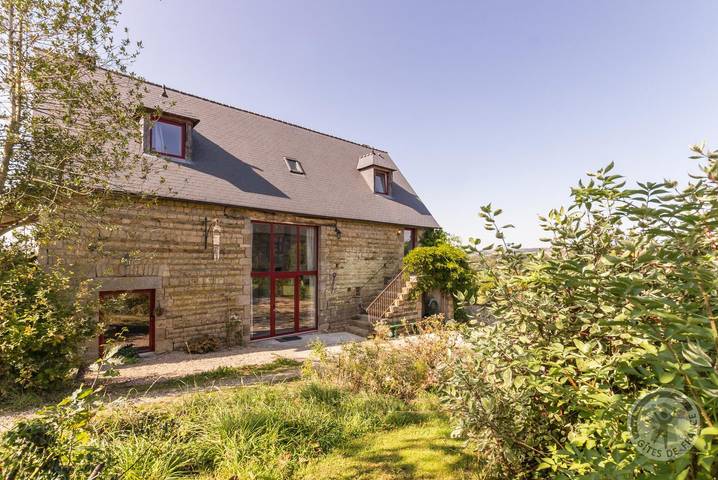 Gîte pour 10 personnes, avec jardin