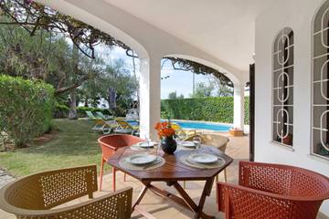 Villa for 6 People in Loulé (São Clemente), Algarve, Photo 2