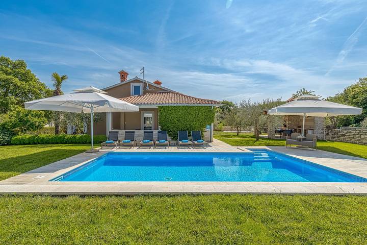 Villa pour 8 personnes, avec piscine et jardin, animaux acceptés à Selina - 2