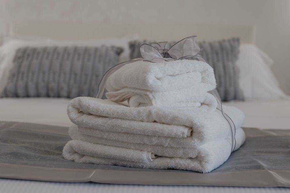 Cozy studio apartment within walking distance of hospital in Vercelli, Vercelli Provinsen