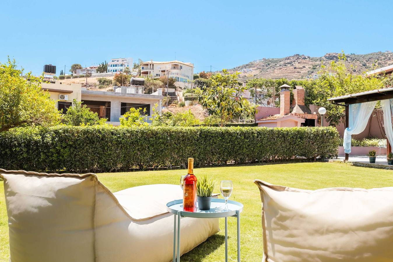 Ganze Wohnung, Ferienwohnung für 6 Personen mit Garten in Agia Pelagia, Achlada