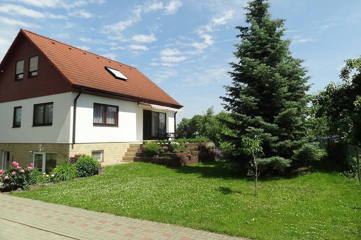 Ferienwohnung für 4 Personen, mit Terrasse und Garten in Angermünde