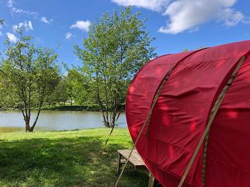 Camping pour 2 Personnes dans Saint-Léger-de-Fougeret, Bourgogne-Franche-Comté, Photo 2