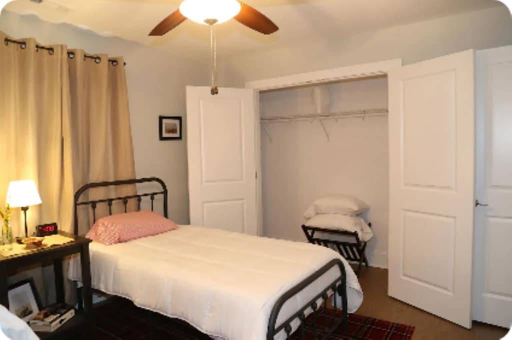 Enfield Cottage in North Carolina in Halifax County