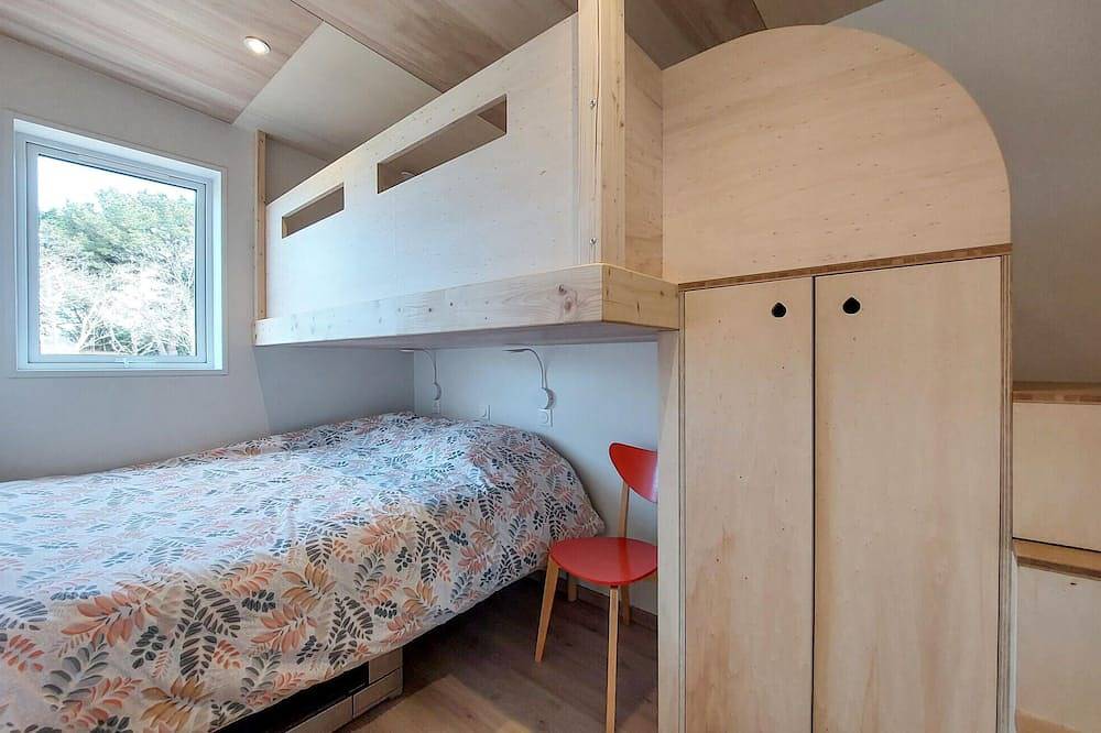 2 bedroom beautiful home in Ambon in Betahon, Ambon