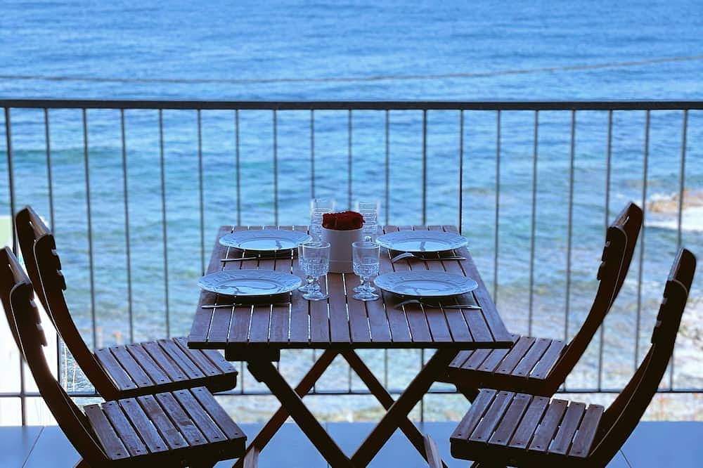 Geheel appartement, Appartement T3, à 10 min de Bastia, Terrasse vue Mer, 100m de la Plage in Miomo, Santa-Maria-di-Lota