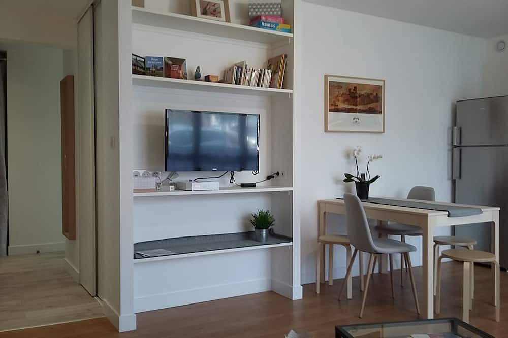 Apartamento entero, Nant'Sud Loire -Nantes -57m² nuevo-2 habitaciones + sofá -10mn Aeropuerto y 12mn centro in Nantes, Nantes region