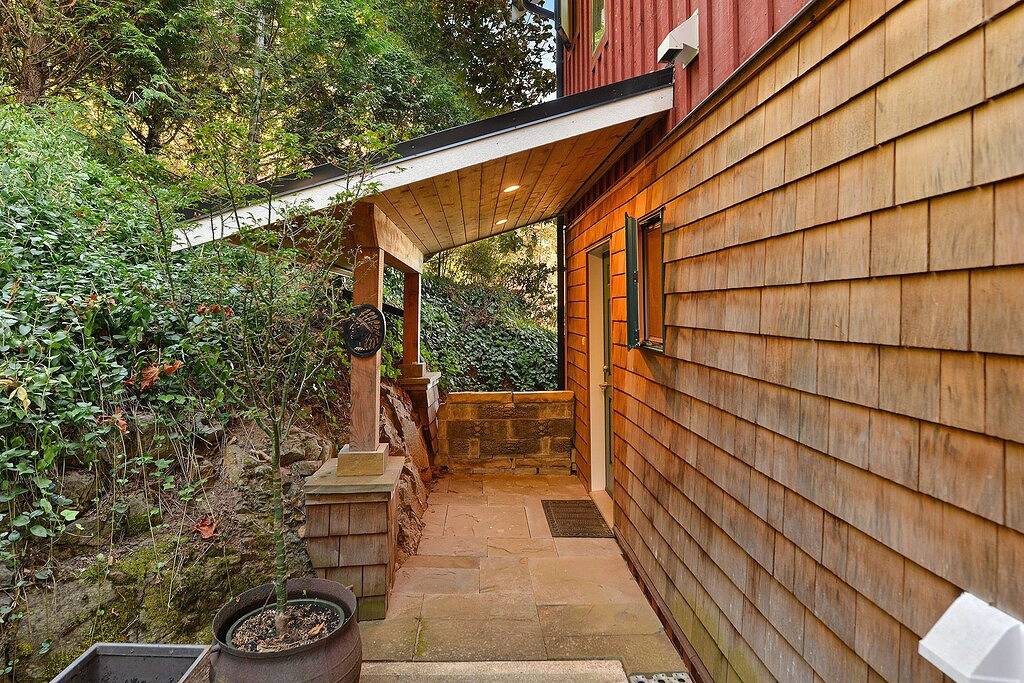 Ganze Wohnung, Salishan Chief Suite in North Cowichan, Cowichan Valley Regional District