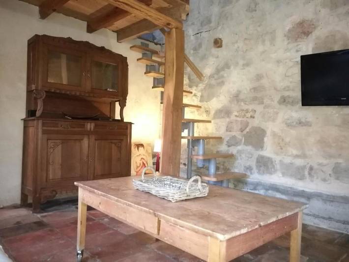 Location de vacances pour 6 personnes, avec vue ainsi que jardin et vue sur le lac à Puygaillard-de-Quercy - 3