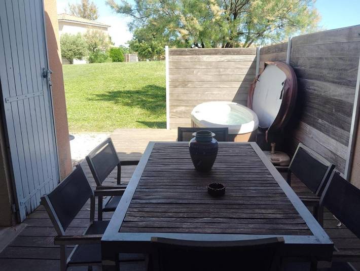 Location de vacances pour 6 personnes, avec piscine ainsi que jacuzzi et jardin à Fabrègues - 4
