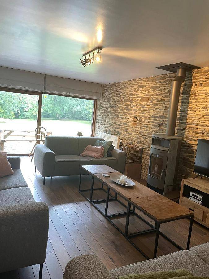 Location de vacances pour 10 personnes, avec vue et sauna ainsi que terrasse et jardin, animaux acceptés dans Gros Fays - 4