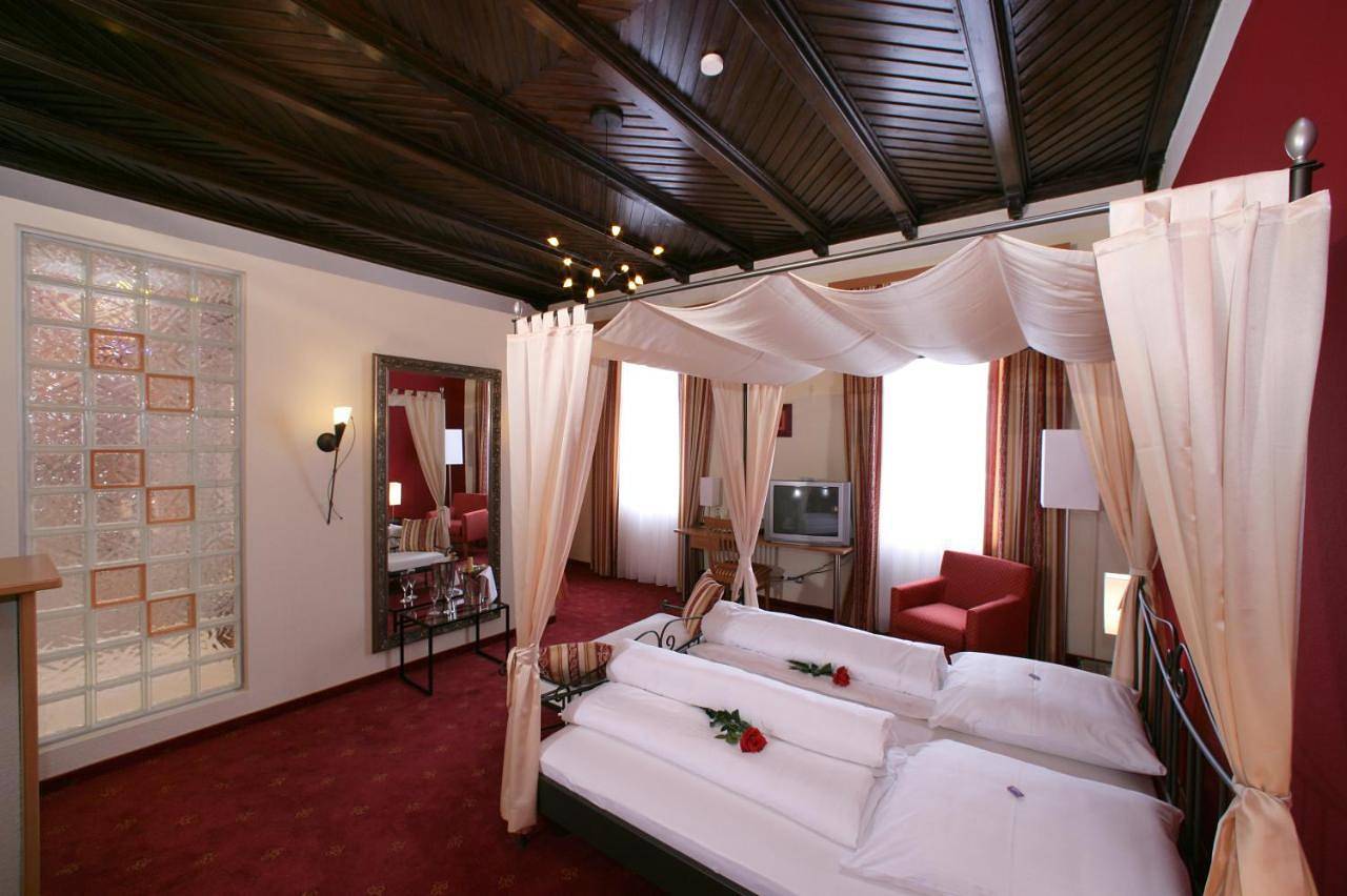 Double Room with Courtyard View in Dachau, Arrondissement de Dachau