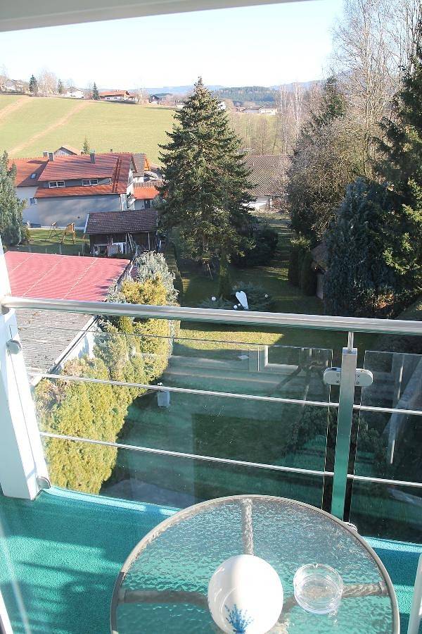 Ferienwohnung für 2 Personen, mit Balkon und Balkon/Terrasse sowie Garten und Sauna in Lam - 4