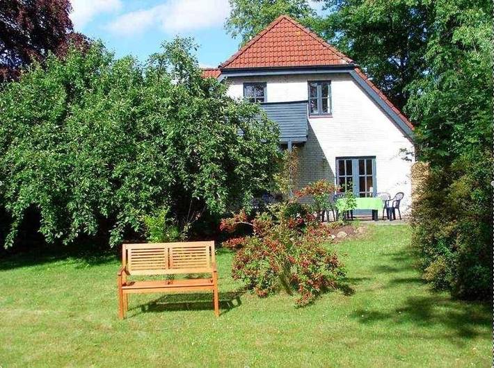 Ferienwohnung für 4 Personen, mit Terrasse und Garten in Fahrdorf