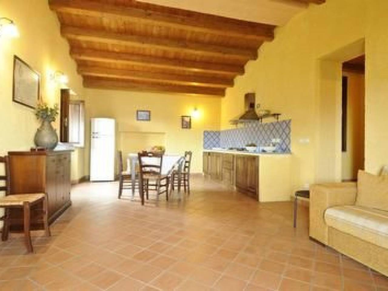 Entire apartment, Holiday apartment for 6 people in Gioiosa Marea, Messina Province