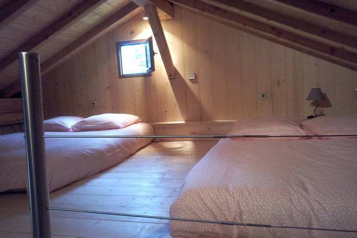 Chalet pour 6 personnes, avec terrasse et jardin sur le Lac d'Annecy - 2