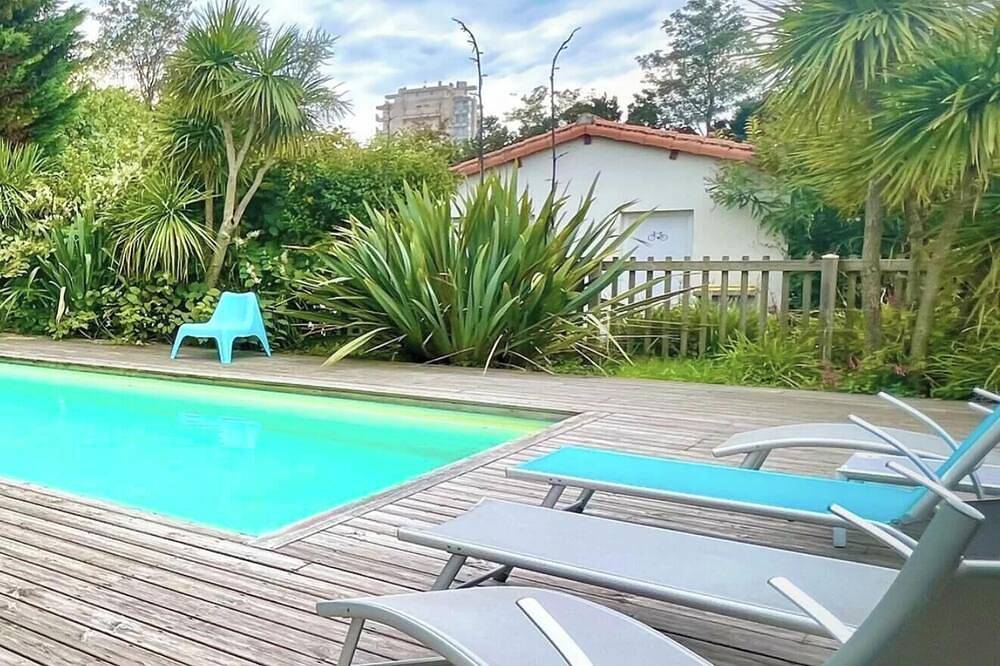 Gîte proche Plage  4 pers 33m2 - Piscine & Parking in Les Sables-d'Olonne, Vendée