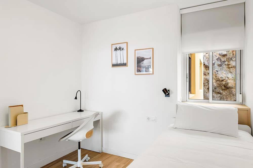 Ganze Wohnung, Stylish Apartment with Stunning Views & Parking in Radazul Bajo, El Rosario