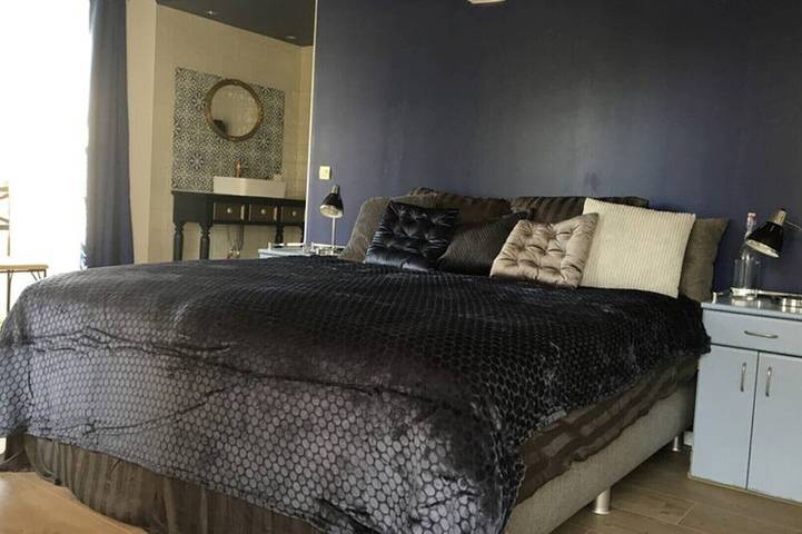 Gîte pour 6 personnes, avec piscine ainsi que balcon et jardin dans Lapenne - 2