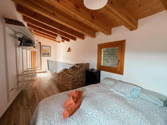 Casa de vacaciones para 6 personas, con vistas y terraza, Se admiten mascotas en Hoya de Huesca - 2