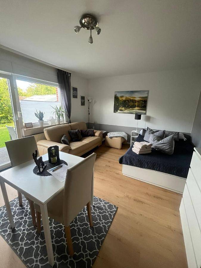 Ferienwohnung für 3 Personen, mit Terrasse und Garten sowie Ausblick