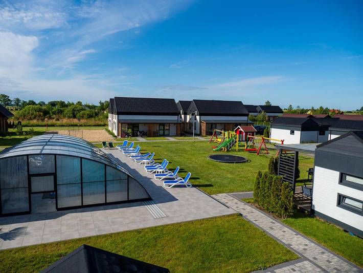Ferienhaus für 6 Personen, mit Terrasse und Pool sowie Sauna und Ausblick