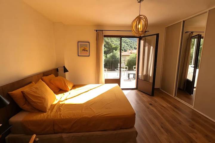 Location de vacances pour 4 personnes, avec jardin à Manso (homonymie) - 2