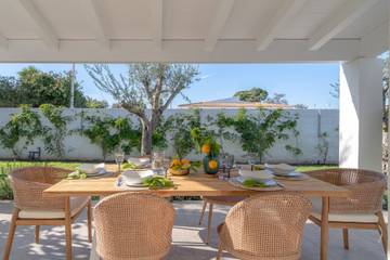 Villa pour 8 Personnes dans Fontane Bianche, Syracuse, Photo 1