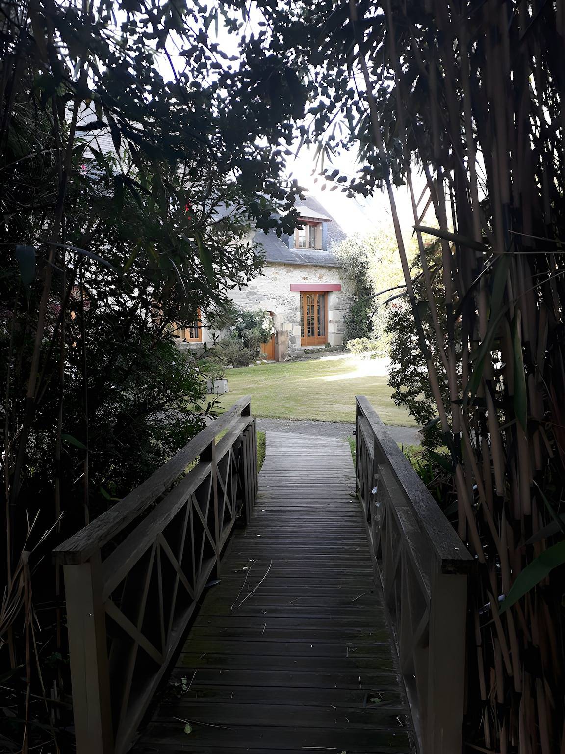 Chambre d’hôtes « Moulin Du Tourous - Chambre 1 » avec terrasse, jardin partagés et Wi-Fi in Plouédern, Région de Brest