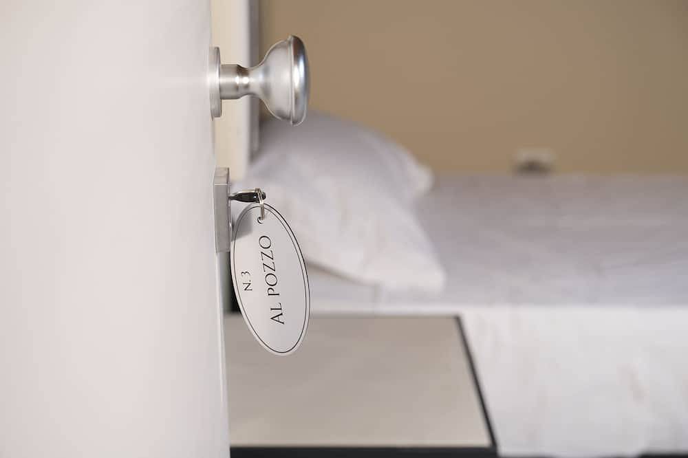 Viscuso House Al Pozzo No. 3 in Aci Castello (Borgo), Aci Castello